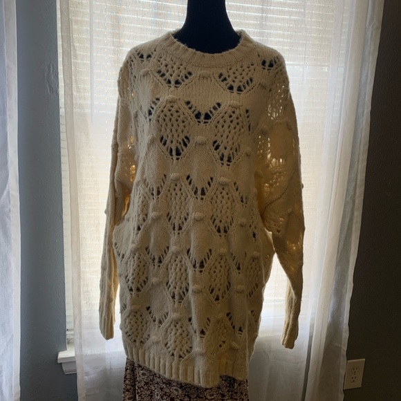 NWT AE Oversized Pointelle Sweater - XL - Picture 8 of 8